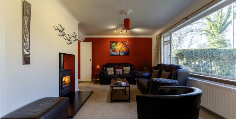 Applepips, set in a leafy, quiet residential area yet within a short walking distance of the City centre, will provide you with the perfect base for your stay in Stirling. Applepips, set in a leafy, quiet residential area yet within a short walking distance of the City centre, will provide you with the perfect base for your stay in Stirling.