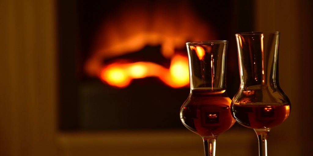 Enjoy a dram by the fire in one of Stirling's welcoming bars Enjoy a dram by the fire in one of Stirling's welcoming bars