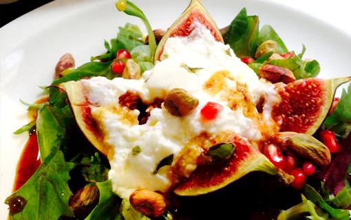 Roasted fig and goat's curd salad with toasted pistachios, pomegranate and orange - yum! Roasted fig and goat's curd salad with toasted pistachios, pomegranate and orange - yum!